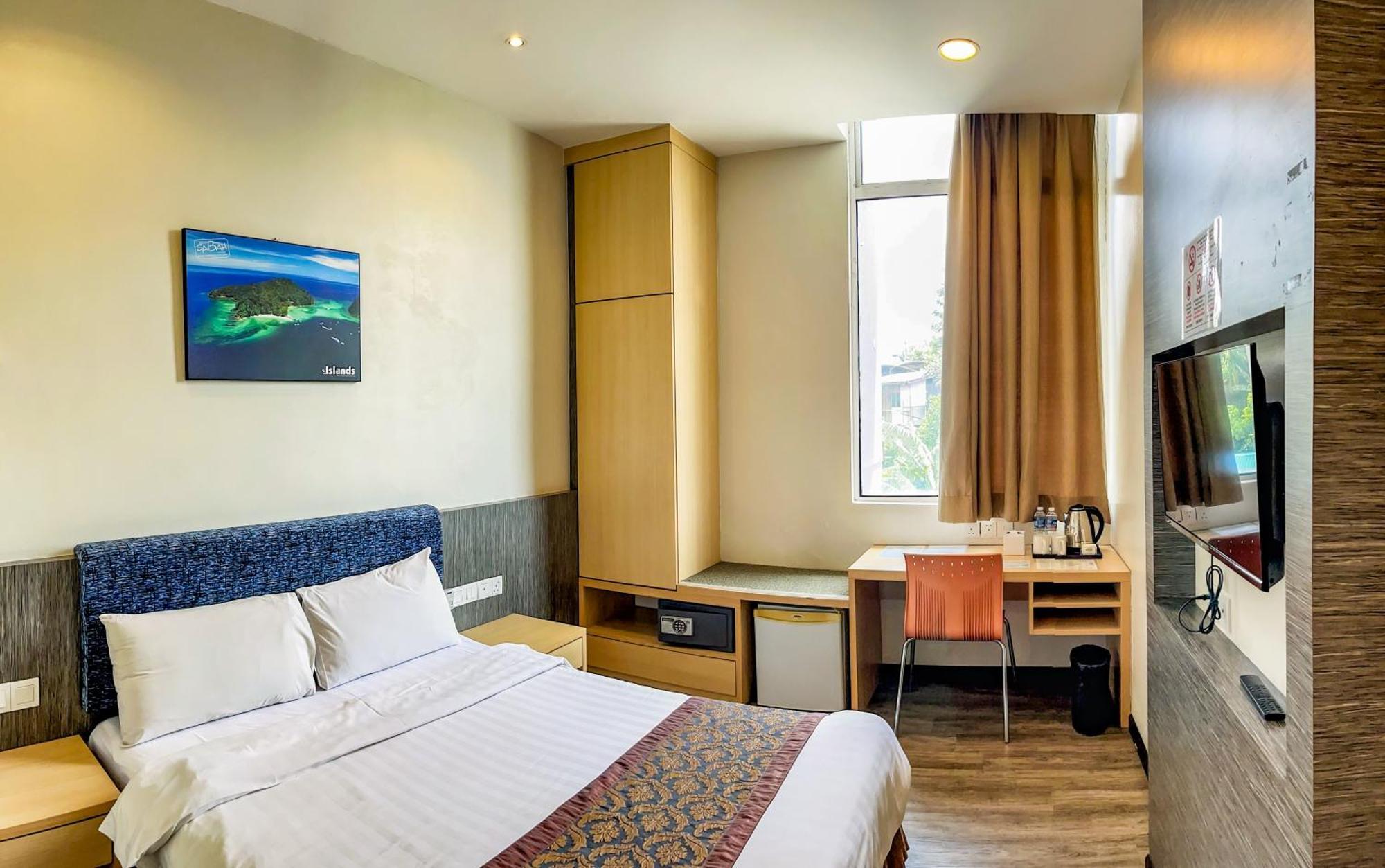 קוטה קינבלו Courtyard Hotel 1Borneo מראה חיצוני תמונה