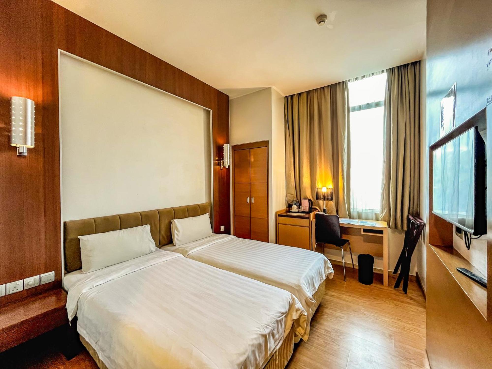 קוטה קינבלו Courtyard Hotel 1Borneo מראה חיצוני תמונה